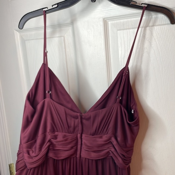 David’s Bridal Long V-Neck Maroon Dress with Leg Slit - Picture 9 of 12